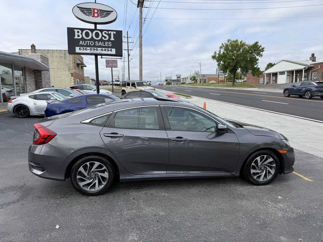 Used 2017 Honda Civic EX image 8