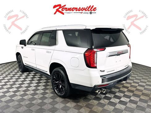 Used 2021 GMC Yukon Denali w/ Denali Premium Package image 5