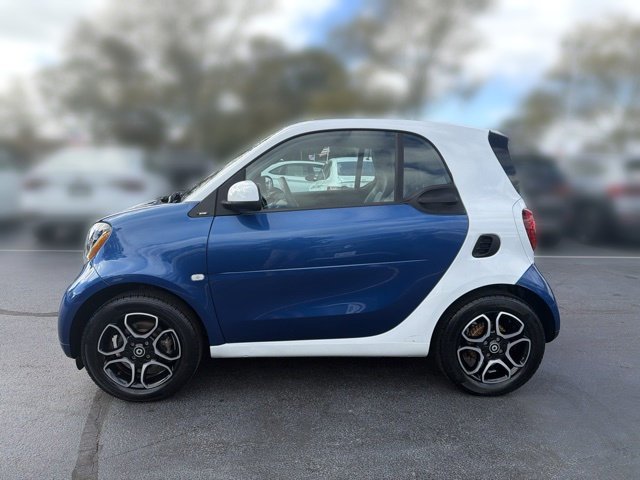 Used 2016 smart fortwo Coupe RWD image 4