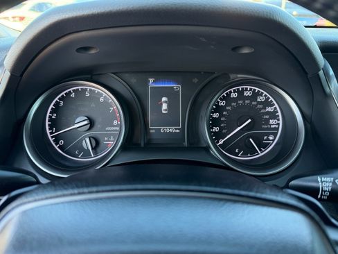 Used 2022 Toyota Camry SE image 34