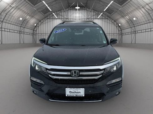 Used 2017 Honda Pilot Elite image 11
