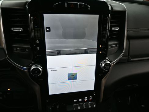 Used 2024 RAM 2500 Laramie image 21