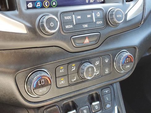 Used 2018 GMC Terrain Denali w/ Advanced Safety Package image 22