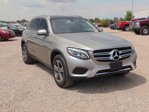 Used 2019 Mercedes-Benz GLC 300 image 9