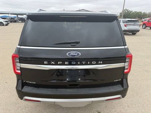 Used 2023 Ford Expedition Max Platinum RWD image 7