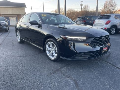 Used 2024 Honda Accord LX image 3