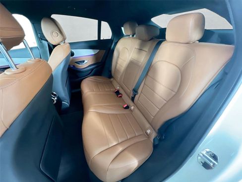 Used 2022 Mercedes-Benz GLC 300 4MATIC Coupe image 18