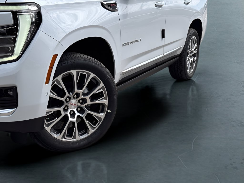 New 2026 GMC Yukon Denali w/ Denali Reserve Package AWD/4WD image 2