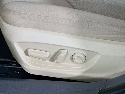 Used 2021 Toyota Camry LE image 36