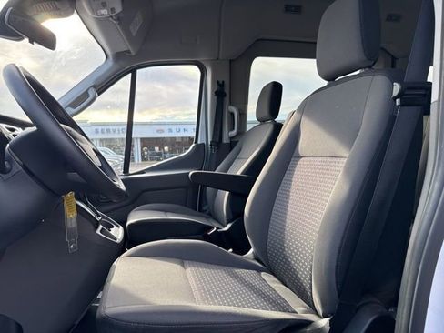 Used 2024 Ford Transit 350 XLT image 7