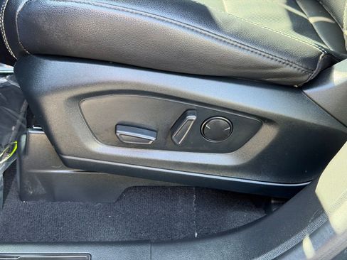 Used 2022 Ford Explorer ST w/ Equipment Group 401A AWD/4WD image 16