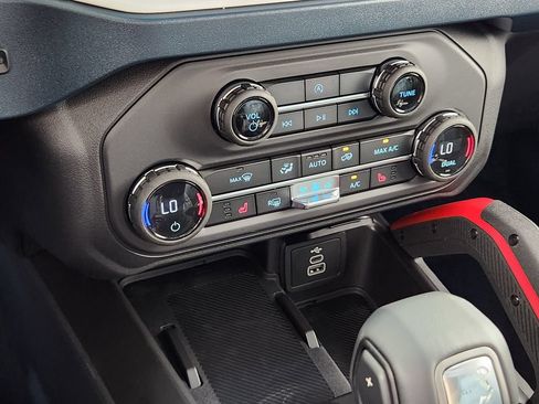 New 2026 Ford Bronco Heritage Edition AWD/4WD image 24