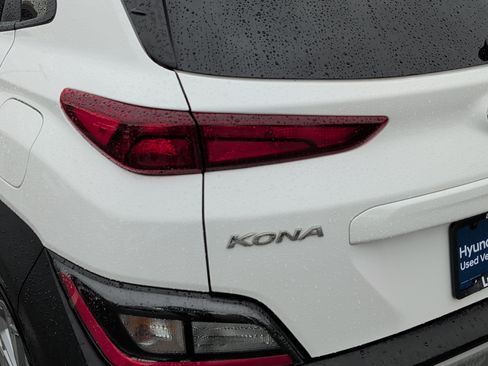 Certified 2022 Hyundai Kona SEL FWD image 17