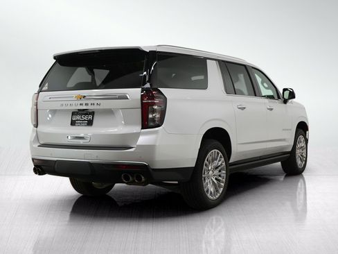 Used 2023 Chevrolet Suburban High Country AWD/4WD image 5