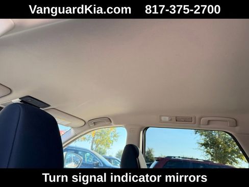 Used 2024 Nissan Pathfinder SV image 26