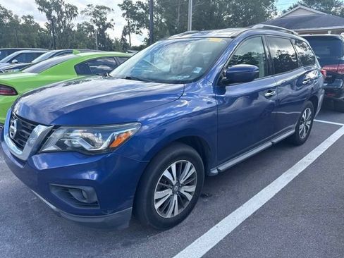 Used 2020 Nissan Pathfinder SV FWD image 4