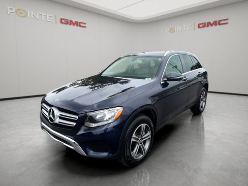 Used 2019 Mercedes-Benz GLC 300 4MATIC image 1