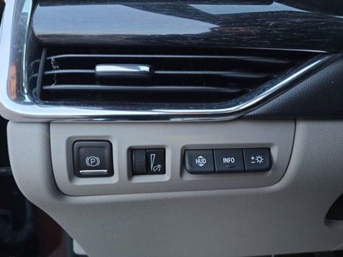 Certified 2023 Cadillac XT4 Premium Luxury w/ Technology Package image 24