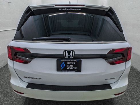 Used 2024 Honda Odyssey Sport image 7