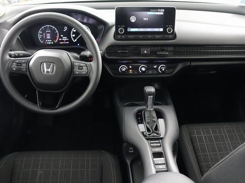 Certified 2023 Honda HR-V LX image 2