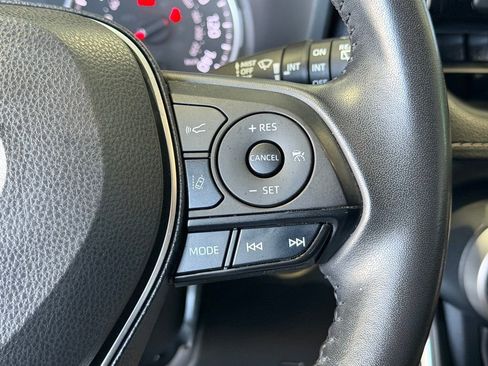 Certified 2022 Toyota RAV4 XLE Premium FWD image 26