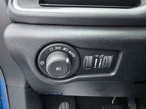New 2026 Chrysler Pacifica Select w/ S Appearance Package AWD/4WD image 24