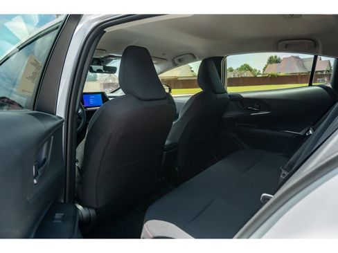 New 2026 Toyota Prius Plug-In Hybrid FWD image 12
