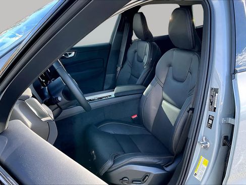 New 2026 Volvo XC60 B5 Ultra w/ Protection Package Premier AWD/4WD image 13