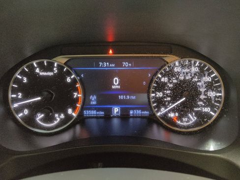 Used 2024 Nissan Altima 2.5 SV image 23