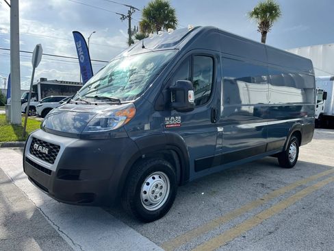 Used 2020 RAM ProMaster 3500 FWD image 2