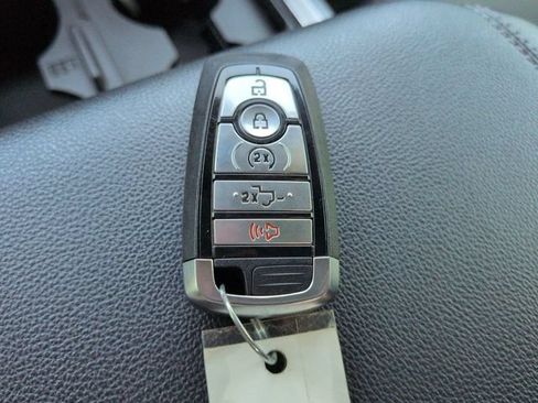 Used 2024 Ford F250 Lariat w/ Lariat Ultimate Package AWD/4WD image 30
