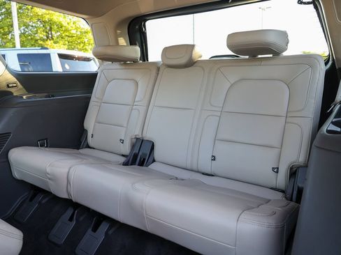 Used 2022 Lincoln Navigator Reserve AWD/4WD image 33
