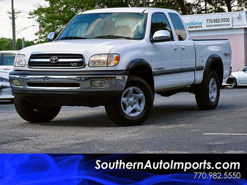 Used 2002 Toyota Tundra SR5 RWD image 1
