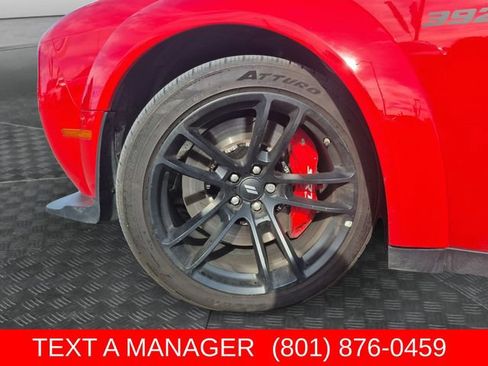 Used 2022 Dodge Challenger R/T Scat Pack RWD image 9