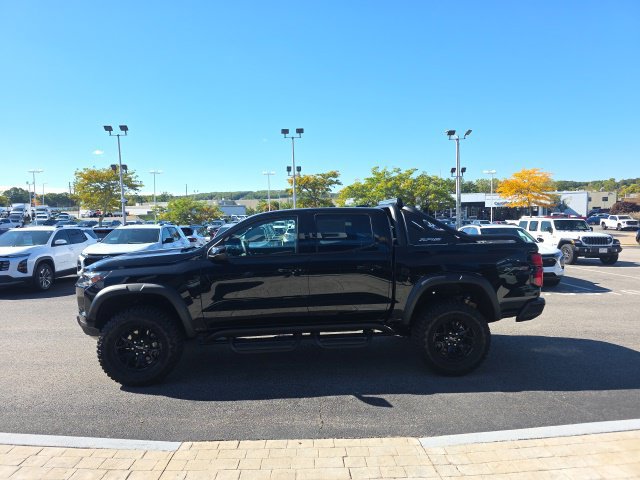 New 2026 Chevrolet Colorado ZR2 w/ Midnight Edition AWD/4WD image 5