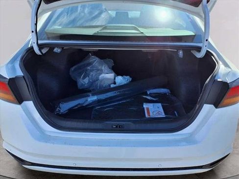 New 2025 Nissan Altima 2.5 S image 10