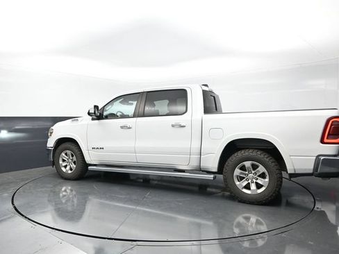 Used 2022 RAM 1500 Laramie AWD/4WD image 2
