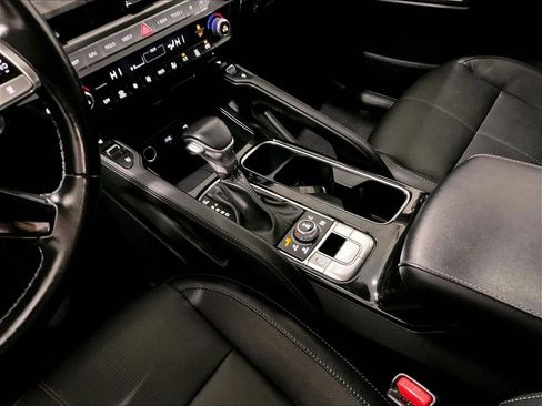 Used 2023 Kia Telluride EX w/ EX Captain's Chair Package AWD/4WD image 21