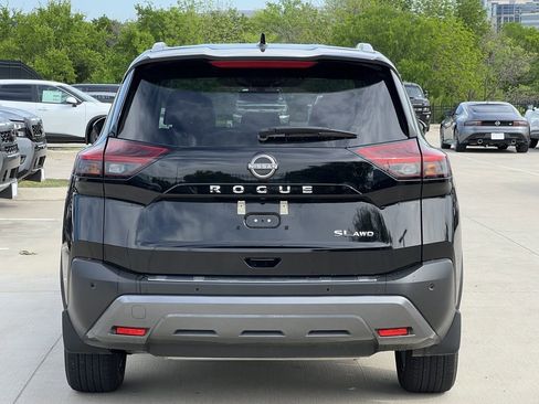Used 2023 Nissan Rogue SL w/ SL Premium Package image 4