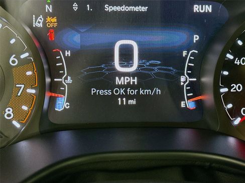 New 2026 Jeep Compass Latitude image 13