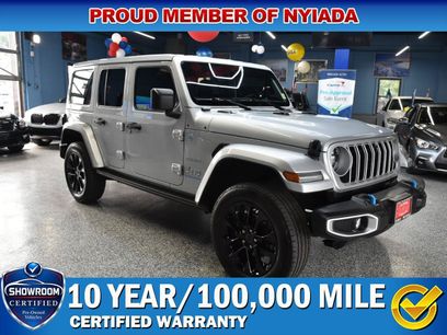 Used 2024 Jeep Wrangler Unlimited Sahara w/ Technology Group