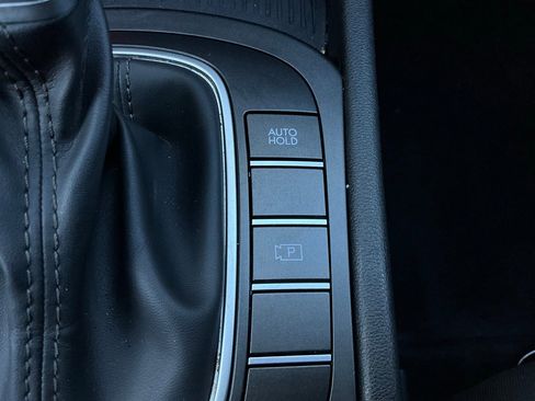 Used 2025 Hyundai Kona SEL image 25