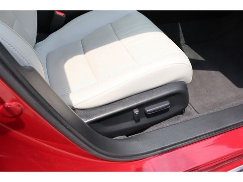 Used 2018 Honda Accord Touring image 15