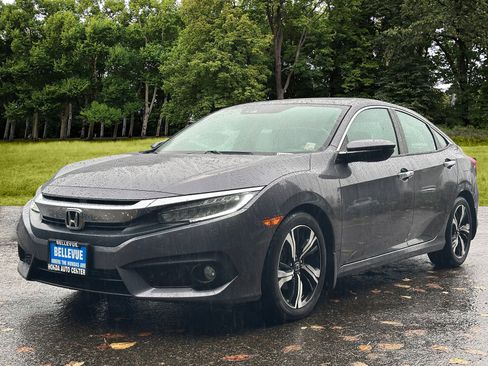 Used 2016 Honda Civic Touring image 3