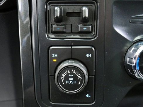 Used 2022 Ford F150 XLT w/ Equipment Group 302A High image 27