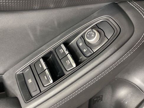 Used 2023 Subaru Forester Touring AWD/4WD image 30