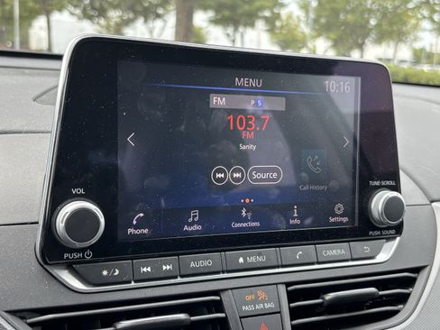Used 2023 Nissan Altima 2.5 SR FWD image 23