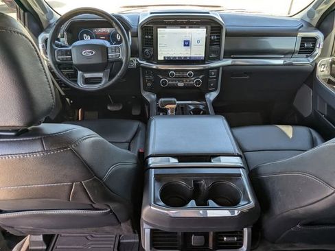 Used 2022 Ford F150 Lariat w/ Max Trailer Tow Package image 18