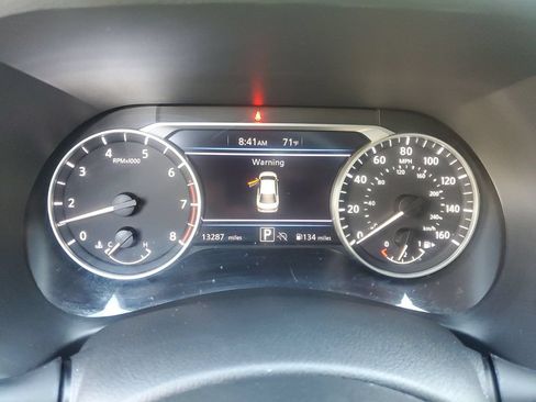 Certified 2025 Nissan Sentra SV FWD image 21