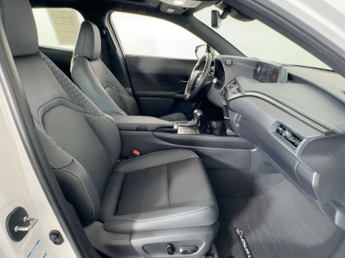 Used 2021 Lexus UX 250h w/ Premium Package image 30